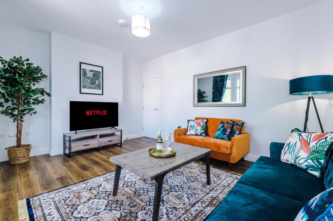 Westwood Lodge Serviced Apartment コヴェントリー エクステリア 写真